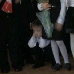 老太婆脱了裤子让我玩
